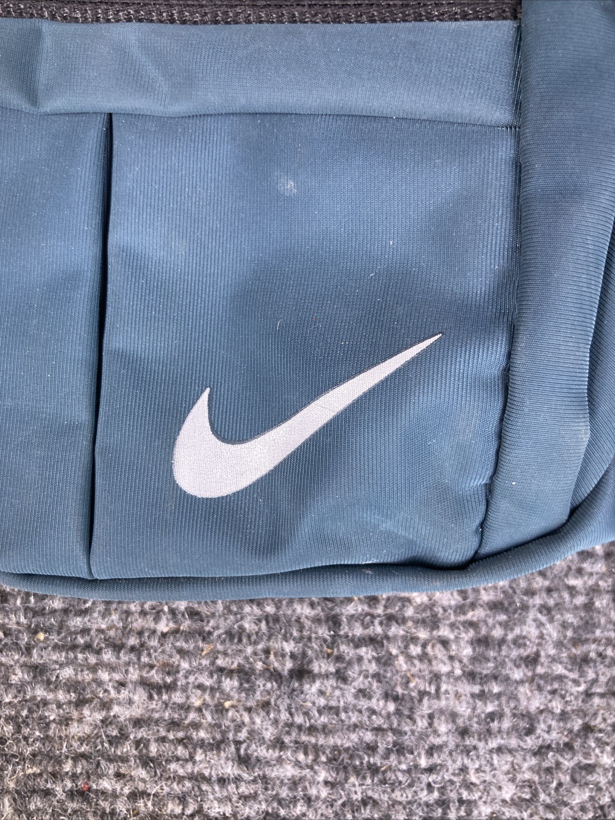 Nike Teal Green 4 Zip Pocket Adjustable Crossbody Bag Pouch Fanny Pack