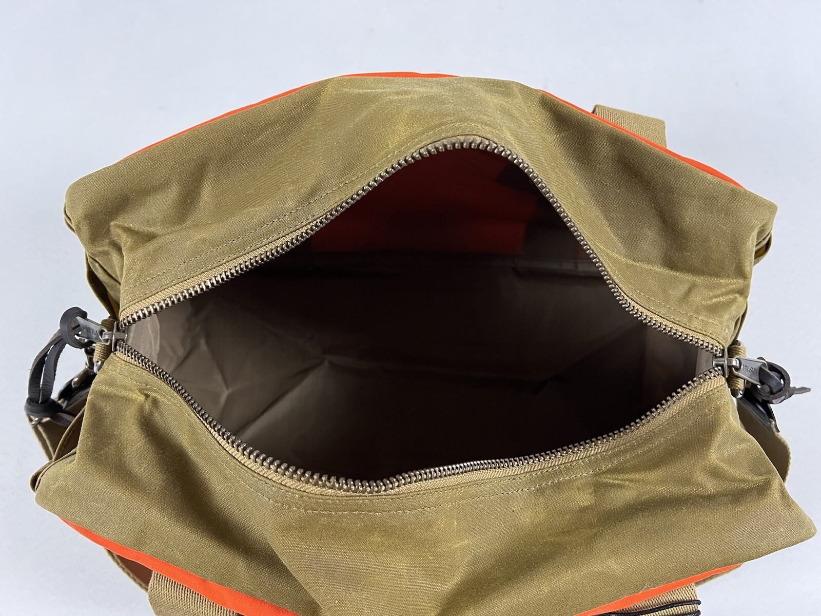 FILSON SMALL TIN CLOTH DUFFLE BAG DARK TAN/FLAME OS NWT
