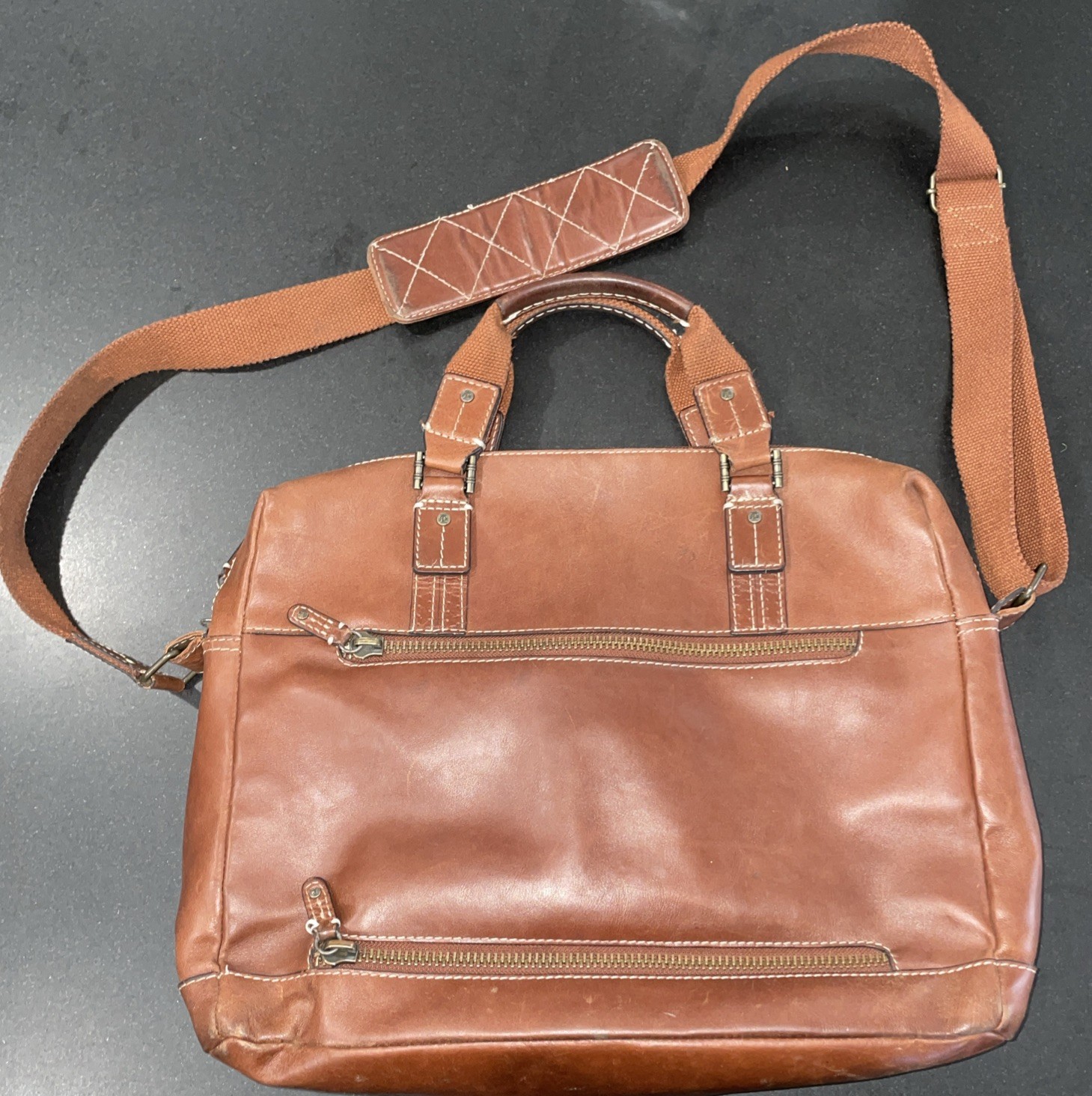 Tommy Bahama Back 9 Leather Messenger Bag Briefcase Shoulder Bag Brown *read