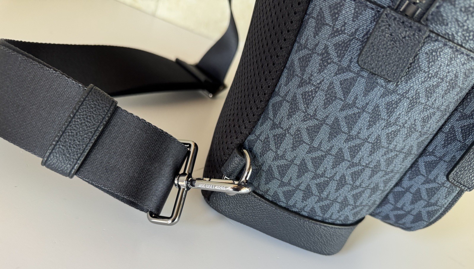MICHAEL KORS COOPER COMMUTER SLING PACK BACKPACK MK ADMIRAL/PALE BLUE