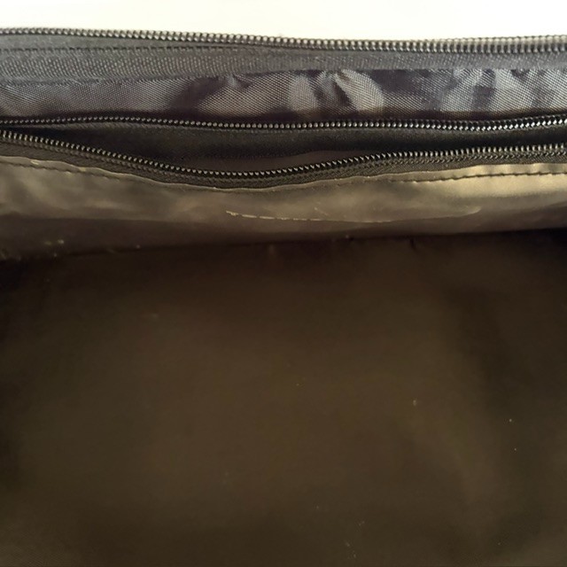 Beis The Dopp Kit Black Toiletry Bag Organizer Zippered 2 compartments