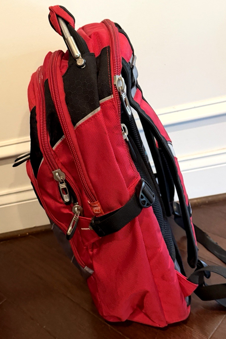 High Sierra Elite 17″ Laptop Backpack Business Travel Tech Bag Red/Gray Black