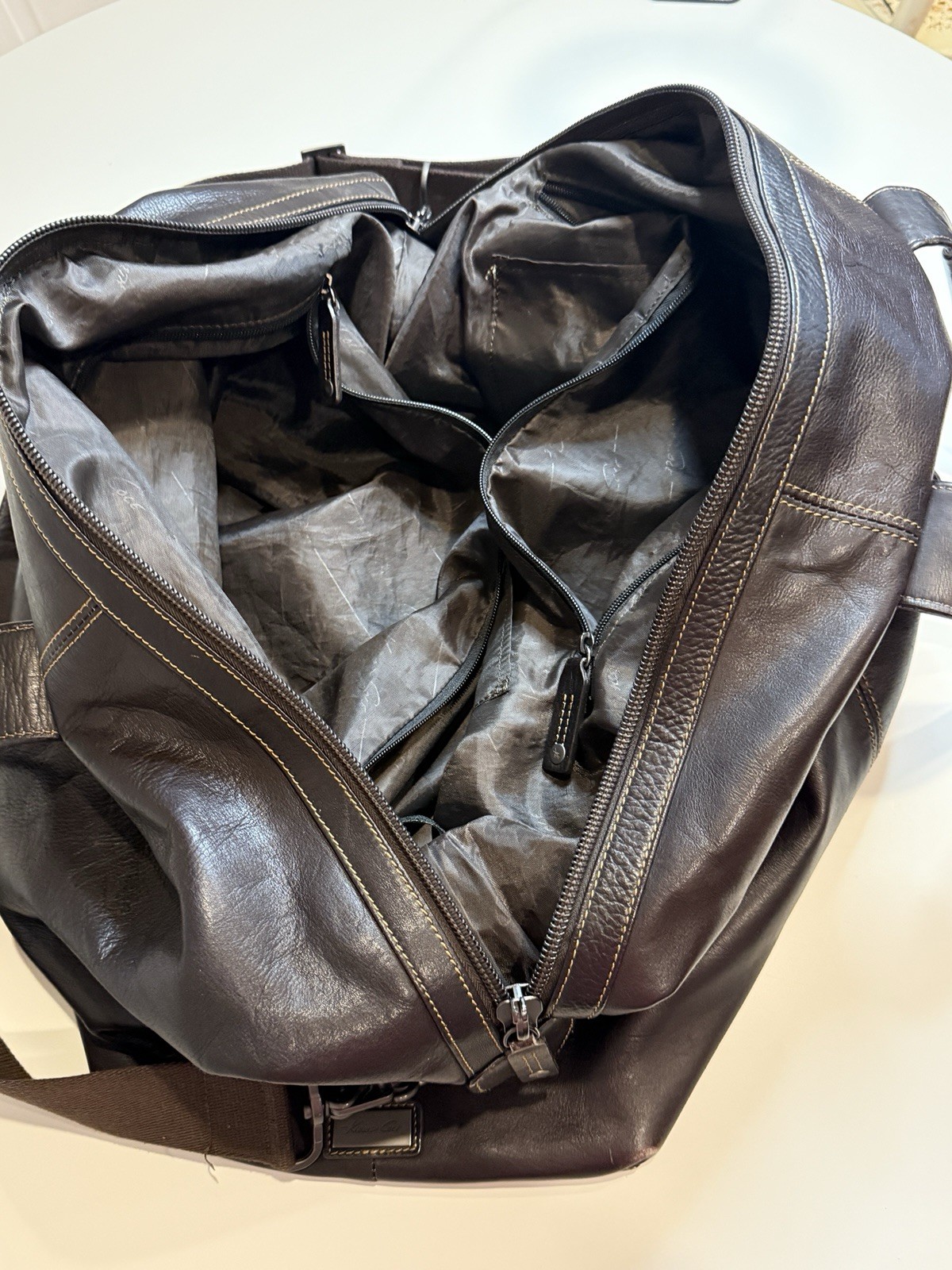 Kenneth Cole Dark Brown Genuine Leather Duffle Weekender Travel Bag Vintage Y2K