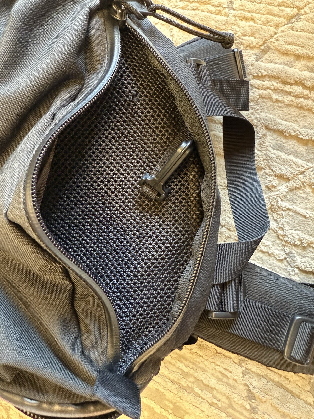 Mystery Ranch Urban Assault 18L Outdoor Backpack Black