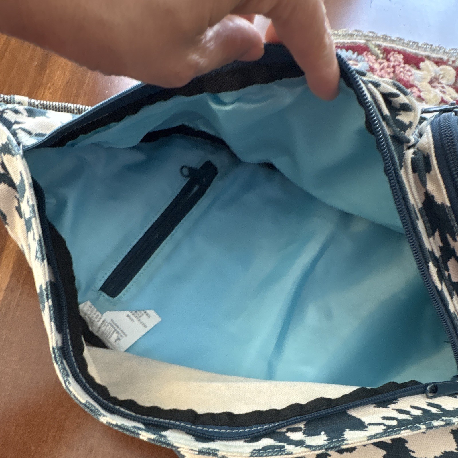 KAVU Rope Sling Bag Crossbody Shoulder Canvas Ivory/Blue Geometric Print
