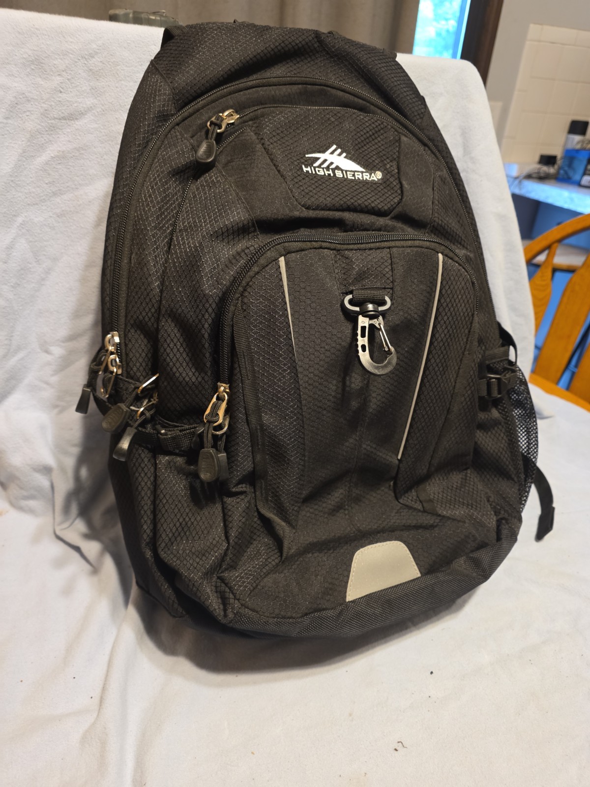 High Siera Travel Backpack, 2-Inch Expansion, Pockets, Laptop Spot