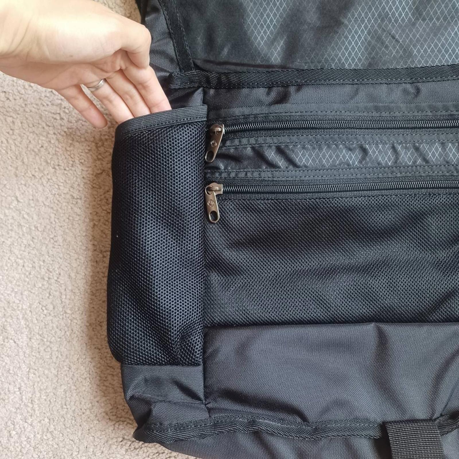 Samsonite Quadrion Laptop Messenger Bag Professional Business Shoulder Bag Black