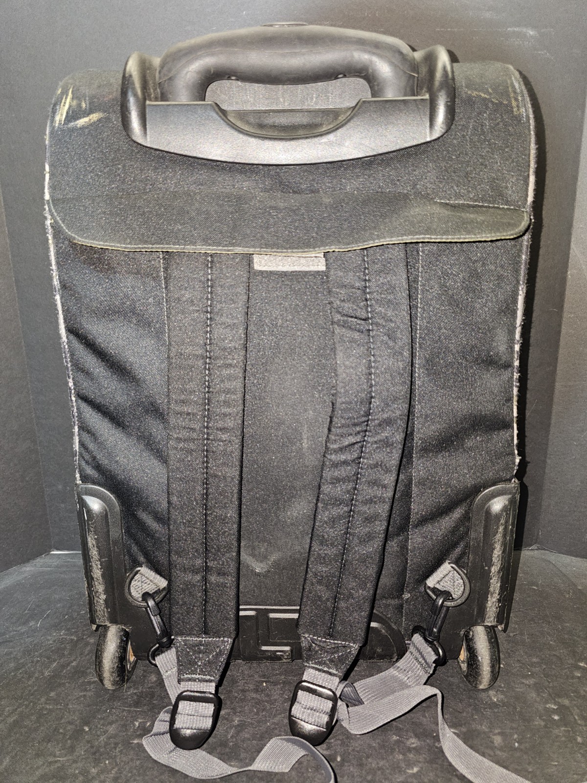 JanSport “THE 9” Backpack Wheeled Carry-On Travel Luggage 20x12x10 Digital Camo