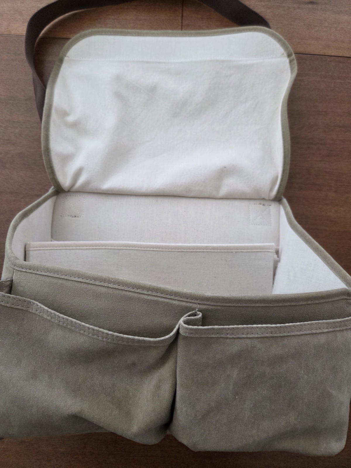 Duluth Trading Co Canvas Laptop Shoulder Tote Messenger Organizer Bag Tan