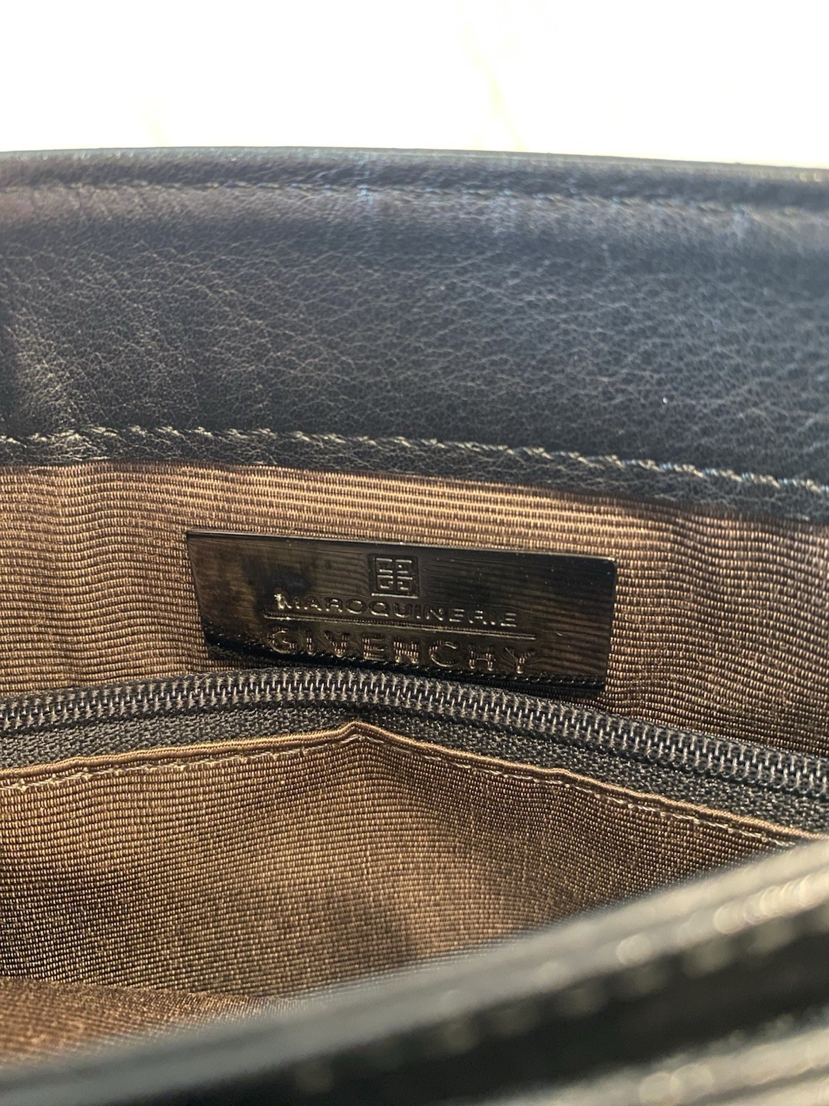 Givenchy Classic Black Shoulder Bag Leather Men’s/Unisex Vintage Two-Tone