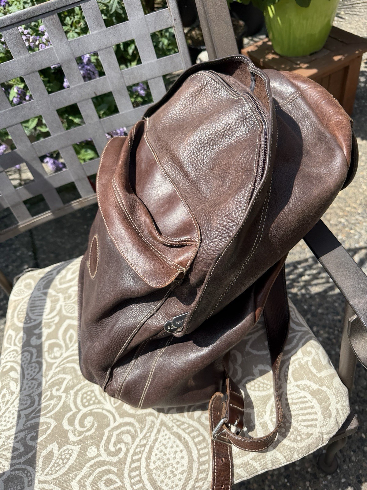 Roots Canada Vintage Brown Leather Backpack with Front Pocket Tribe Y2K