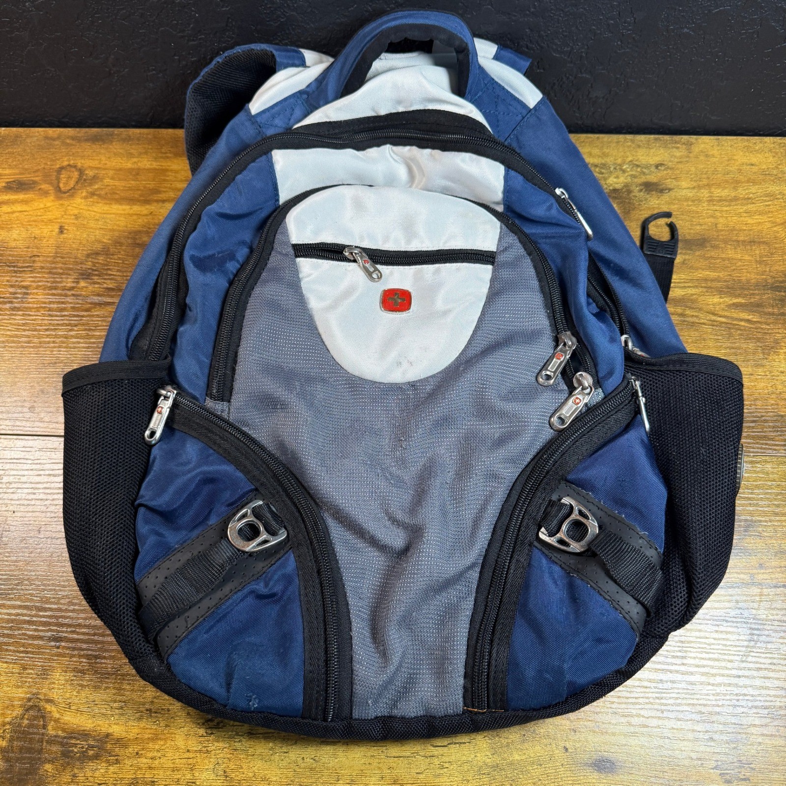SwissGear Airflow Blue Grey Nylon Multi-Compartment Laptop Backpack OS