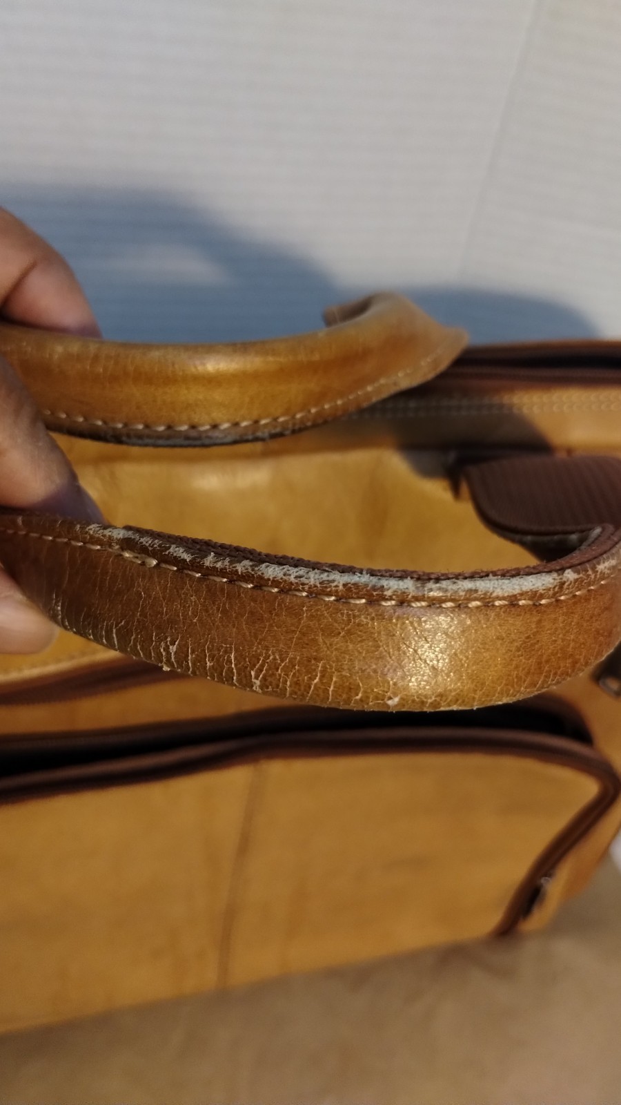 Wilson’s Leather Tan Men’s Laptop Bag