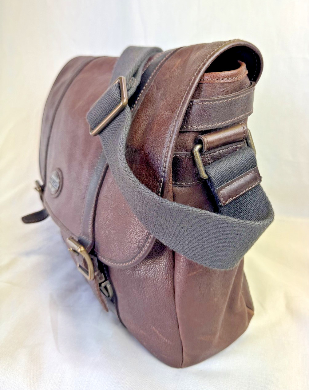 Fossil Estate Brown Leather Messenger/Shoulder/Laptop Bag – EXCELLENT CONDITION!
