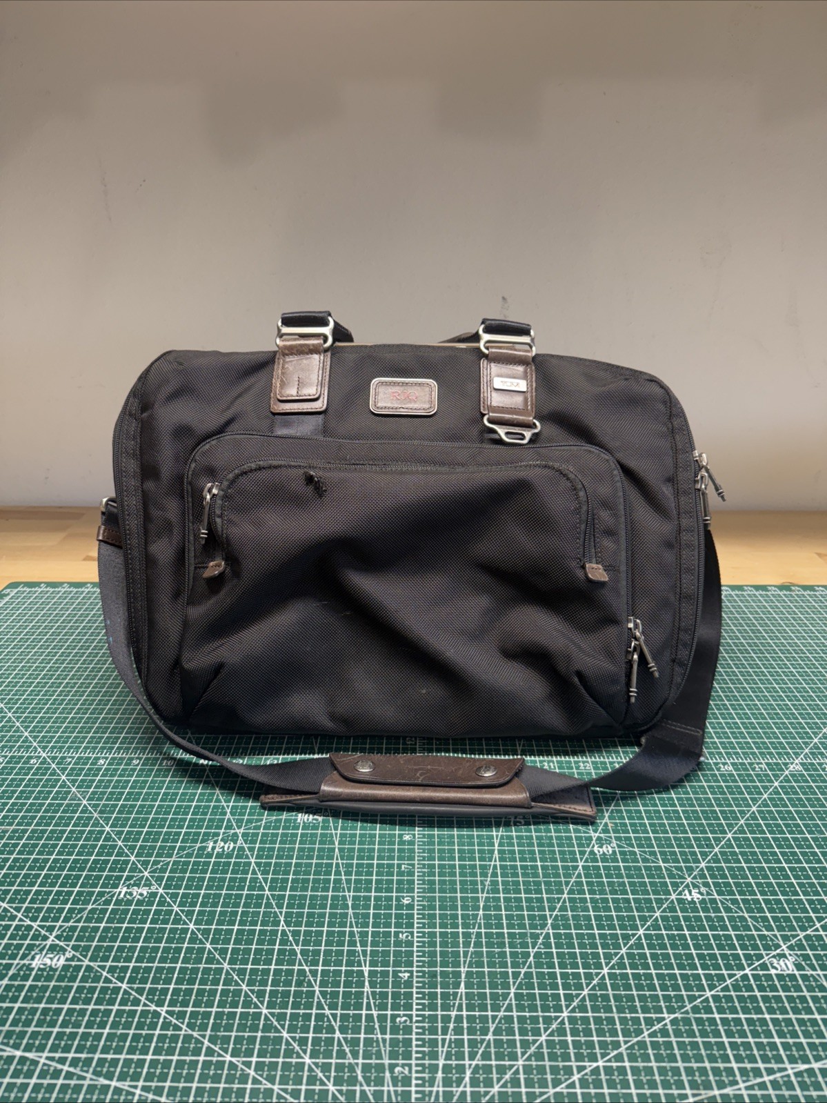 Tumi Business Bag ALPHA BRAVO Yuma Slim Brief Professional Travel Bag Initialed
