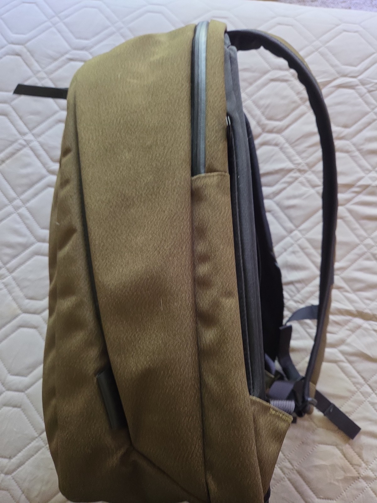 Alpaka Metro Backpack Pro – Green Axoflux 600D -24L – Excellent