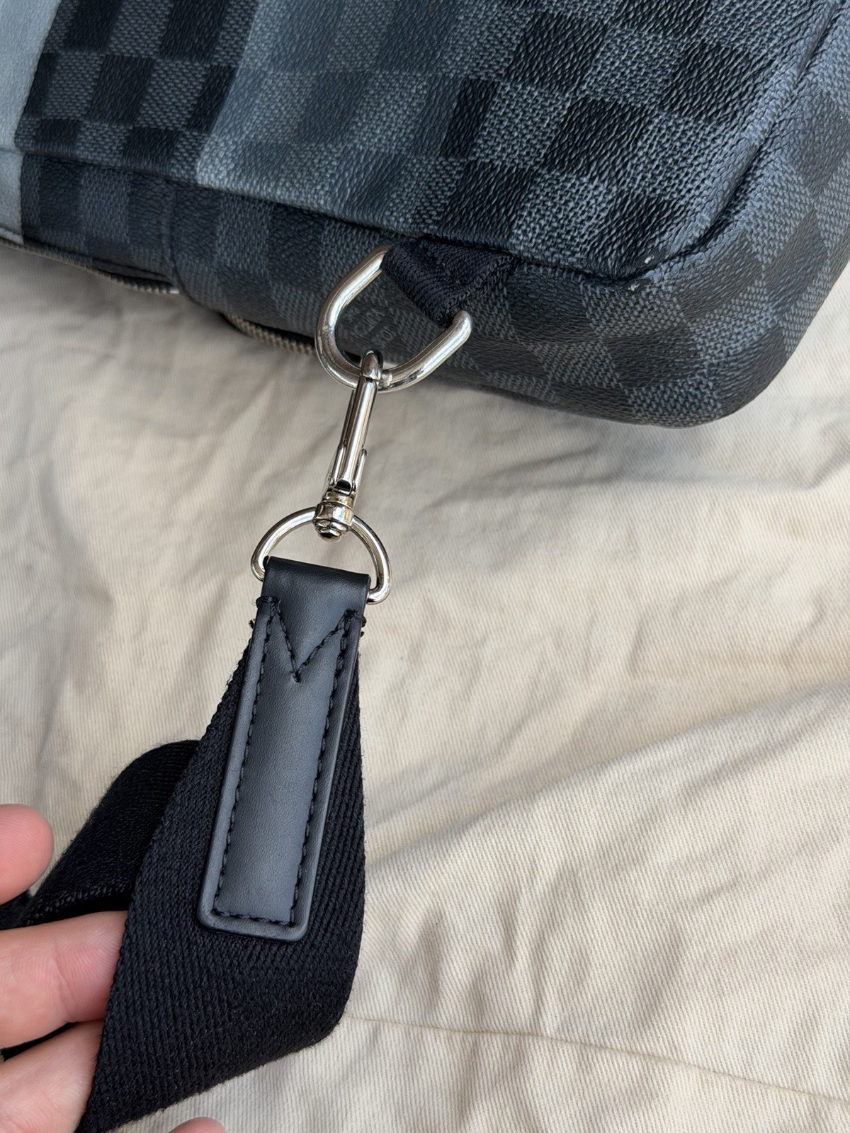Louis Vuitton Damier Graphite Giant Avenue Sling Bag Black LV