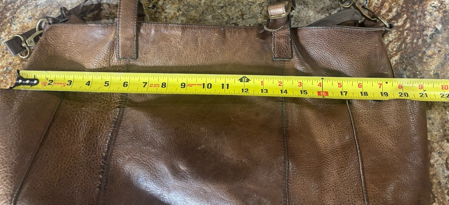DULUTH TRADING Co. Large Brown Leather Sling Crossbody Shoulder Travel Bag