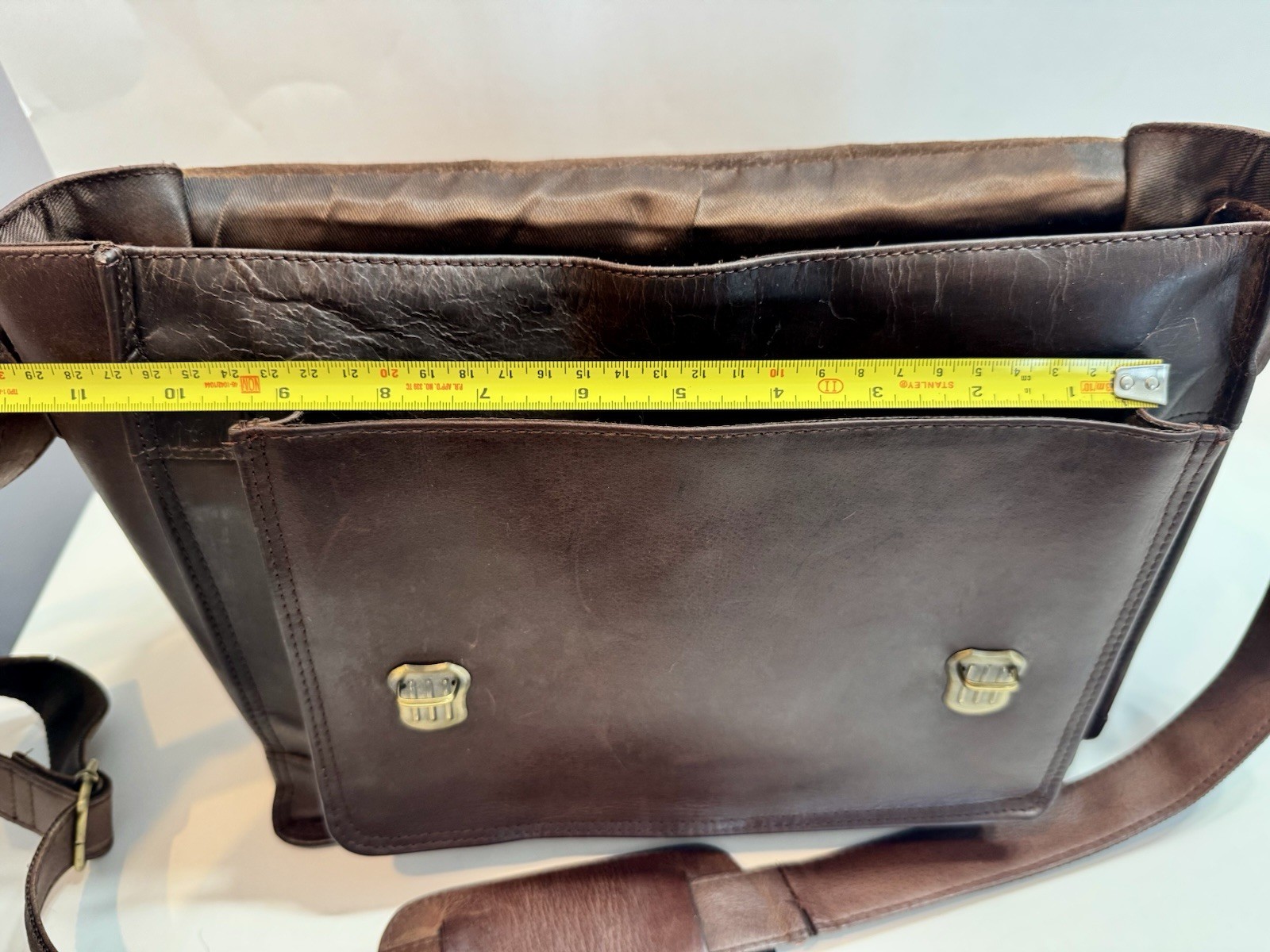 Brown Messenger Bag Buckle Closure Adjustable Shoulder Strap Top Handle Unisex