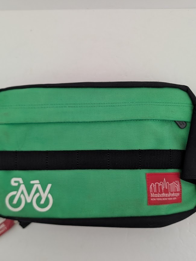 Manhattan Portage Zippered Cycle Pouch 11 x 7″ Green & Black