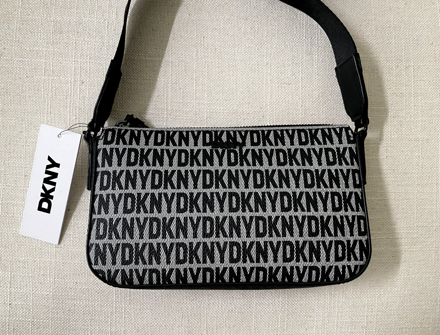 DKNY Men’s Traveler’s Small Crossbody Bag Monogram Black/Grey NEW $148*