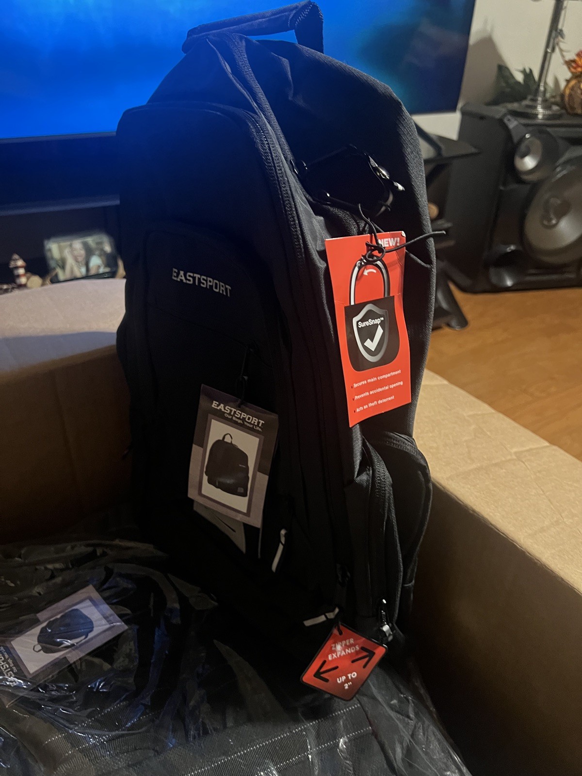 New Eastsport Black Titan 3.0 Backpack – Laptop Sleeve Zipper Expands NWT