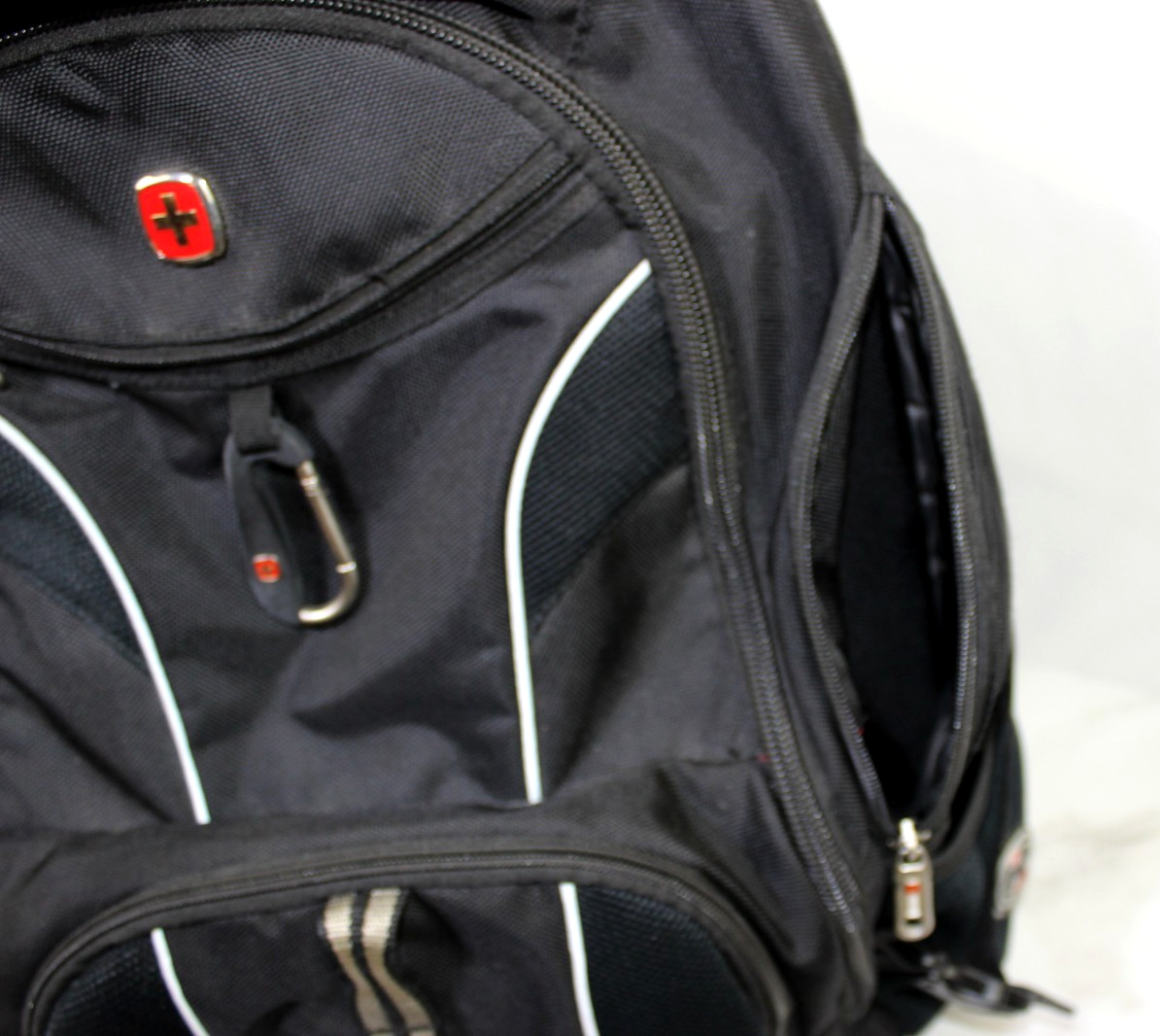 Swiss Gear Airflow Laptop Tablet Backpack Black Scan Smart Compartments