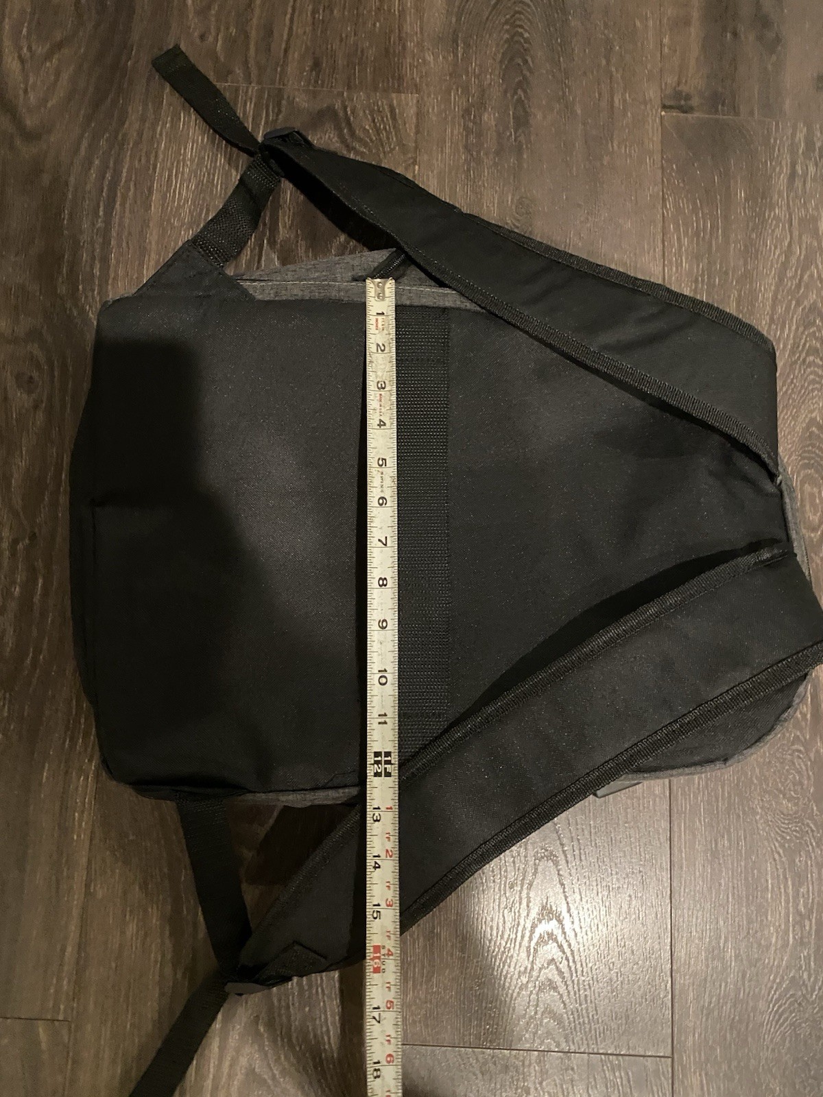 Leed’s Grey/Black Apple Backpack With USB Port/cable