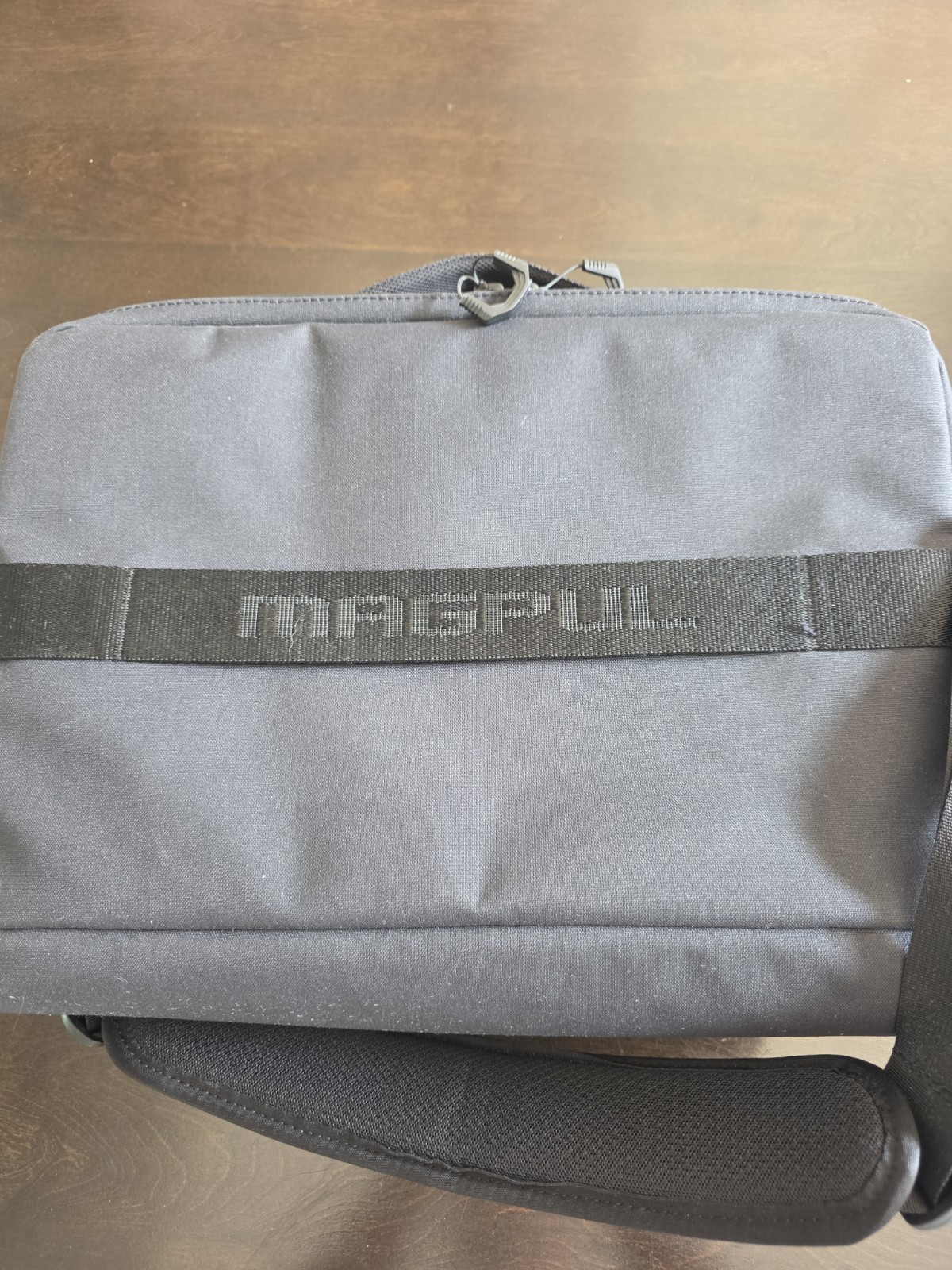 Pre-owned good condition. Magpul EDC Messenger Bag. Black.