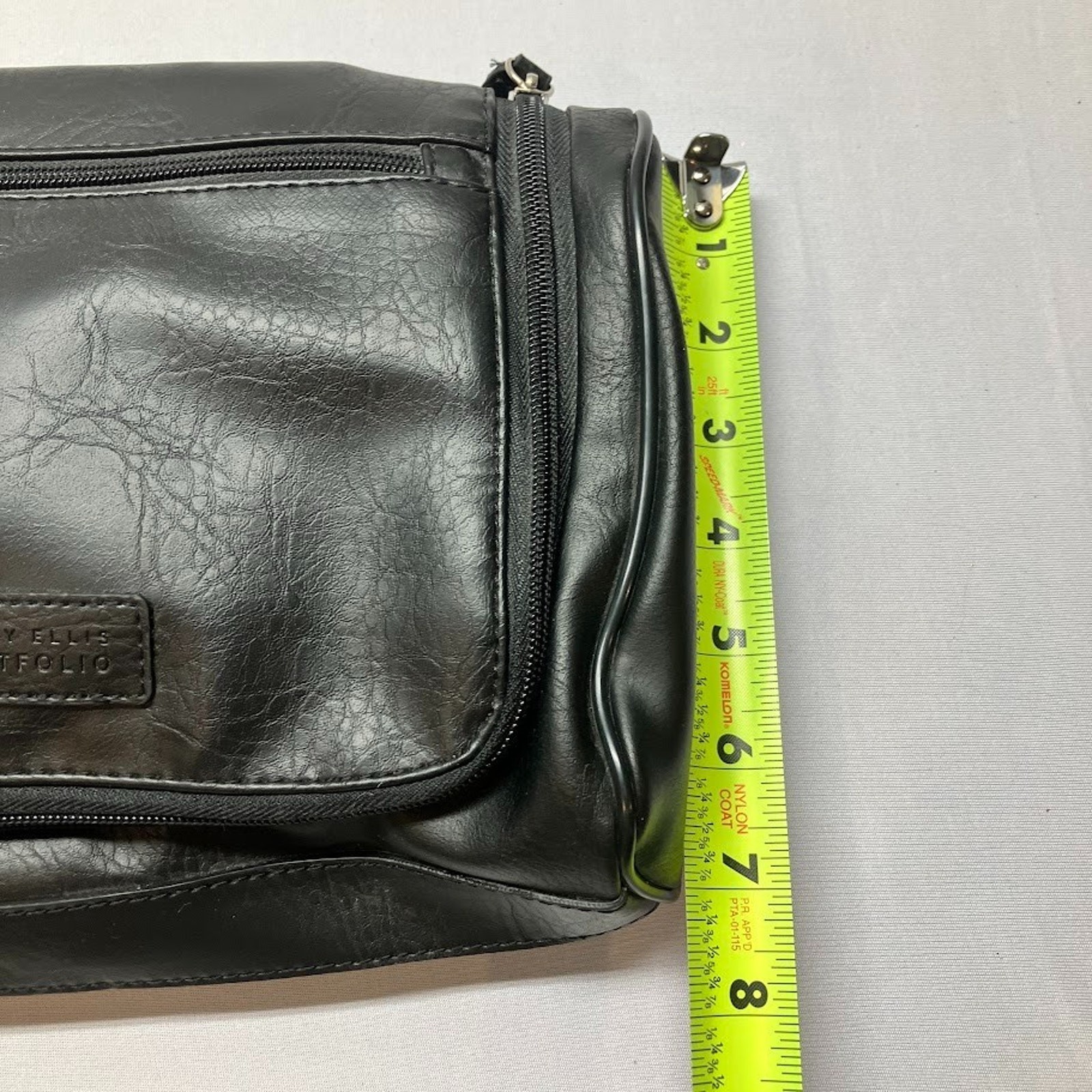 Perry Ellis Portfolio Vintage Black Top Handle Hanging Toiletry Travel Bag NEW