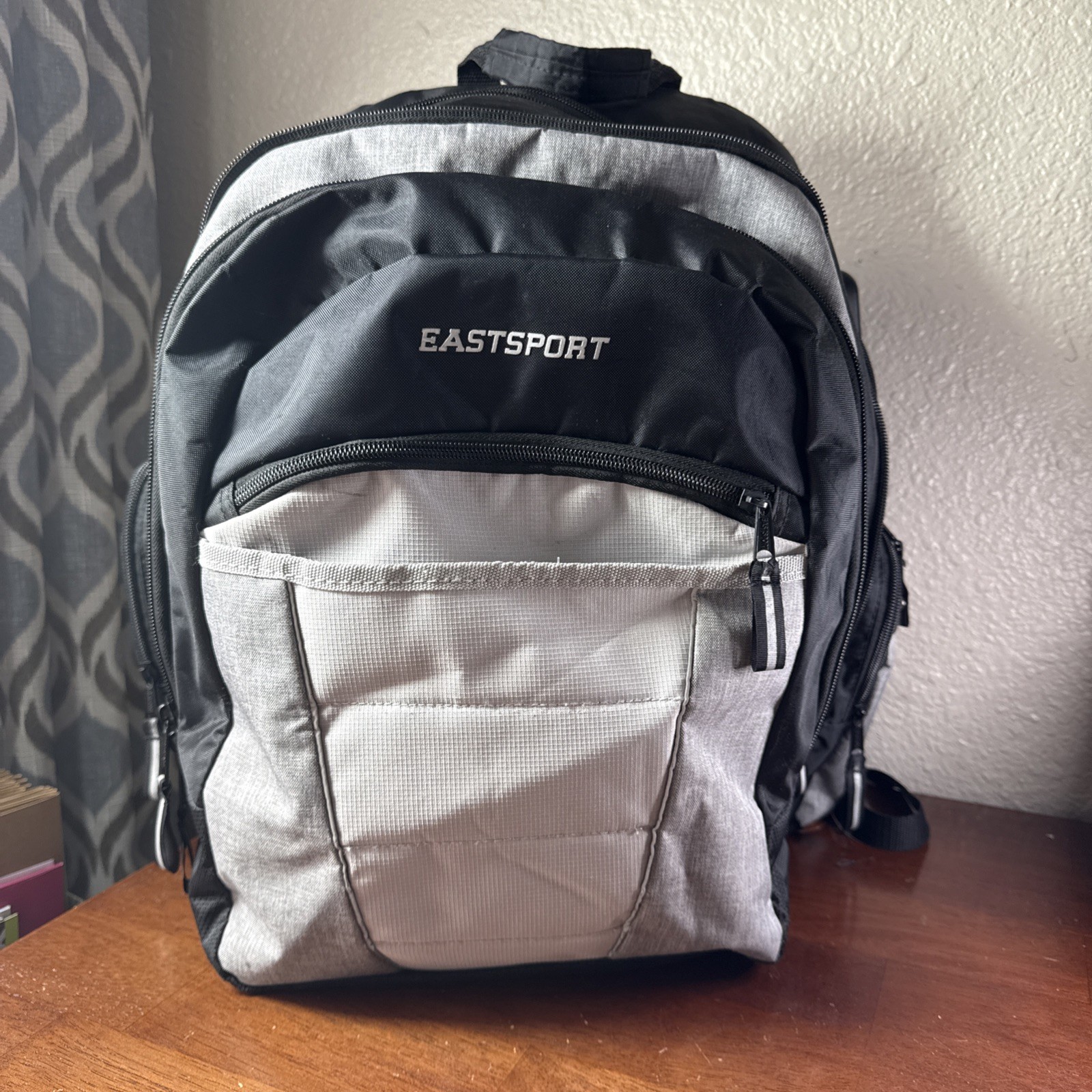 Eastsport Expandable Titan 2.0 Expandable Backpack USB Port Grey Black