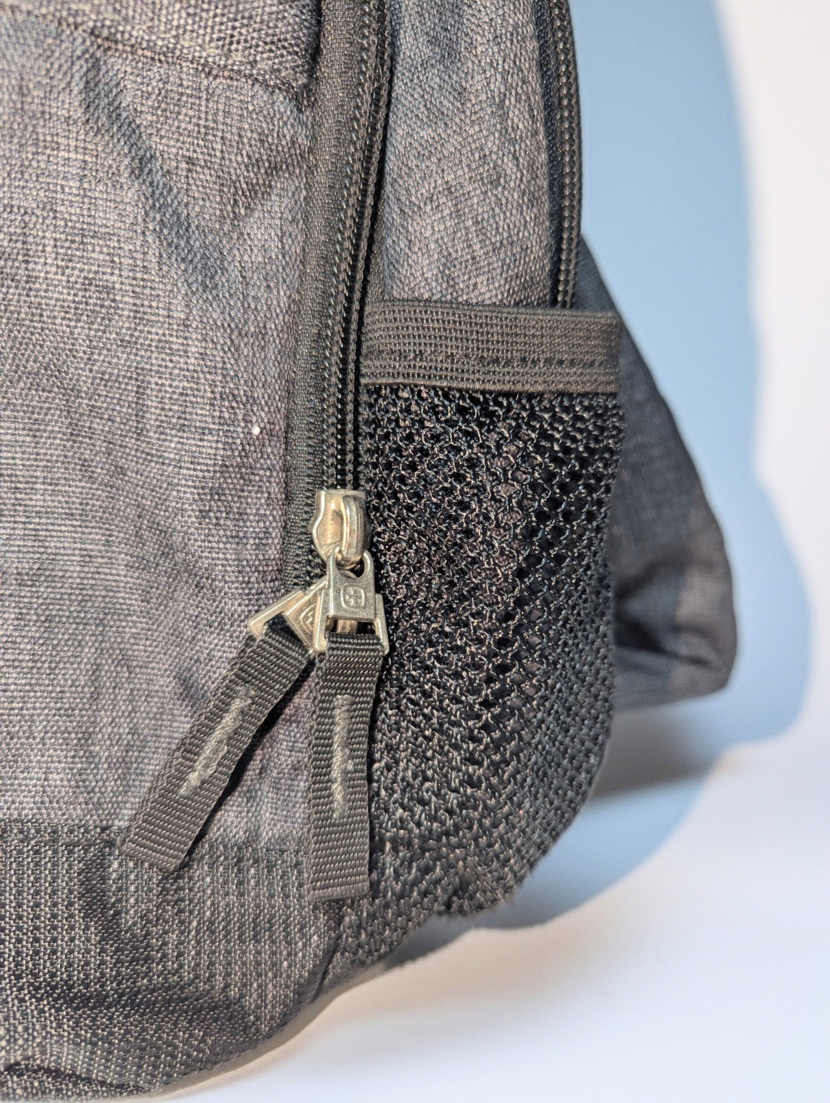 SwissGear Sling Backpack Gray Crossbody Bag Small Travel Daypack Tablet Pocket