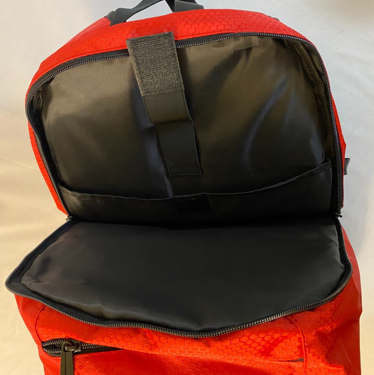 Zoea Red Sports Gear Backpack Large Multi-Pocket Travel School Gym Bag New