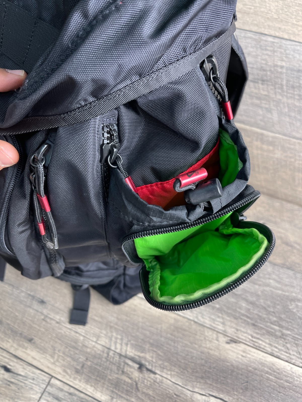 Nike Backpack SB Eugene Black Nylon Zip Outer Pockets Adjustable Strap Shoulder
