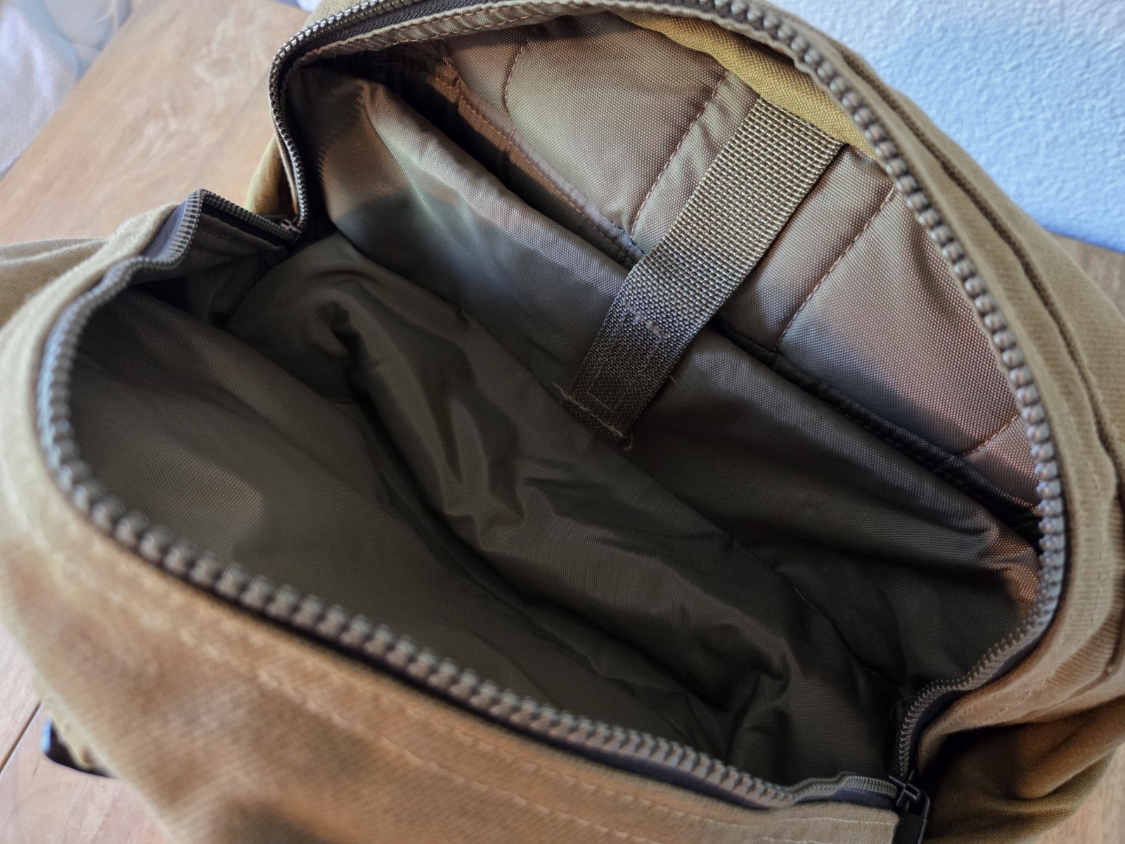Filson Magnum Photographer’s Backpack | NWOT | Limited Edition | Tan | USA Made