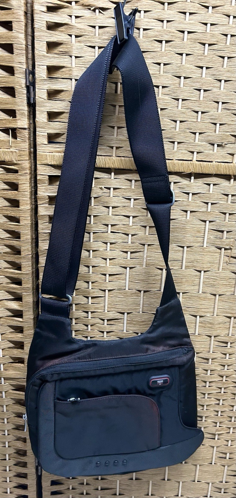 Tumi T-Tech Nylon Mckenna Crossbody Bag Black & Red 5123D Purse