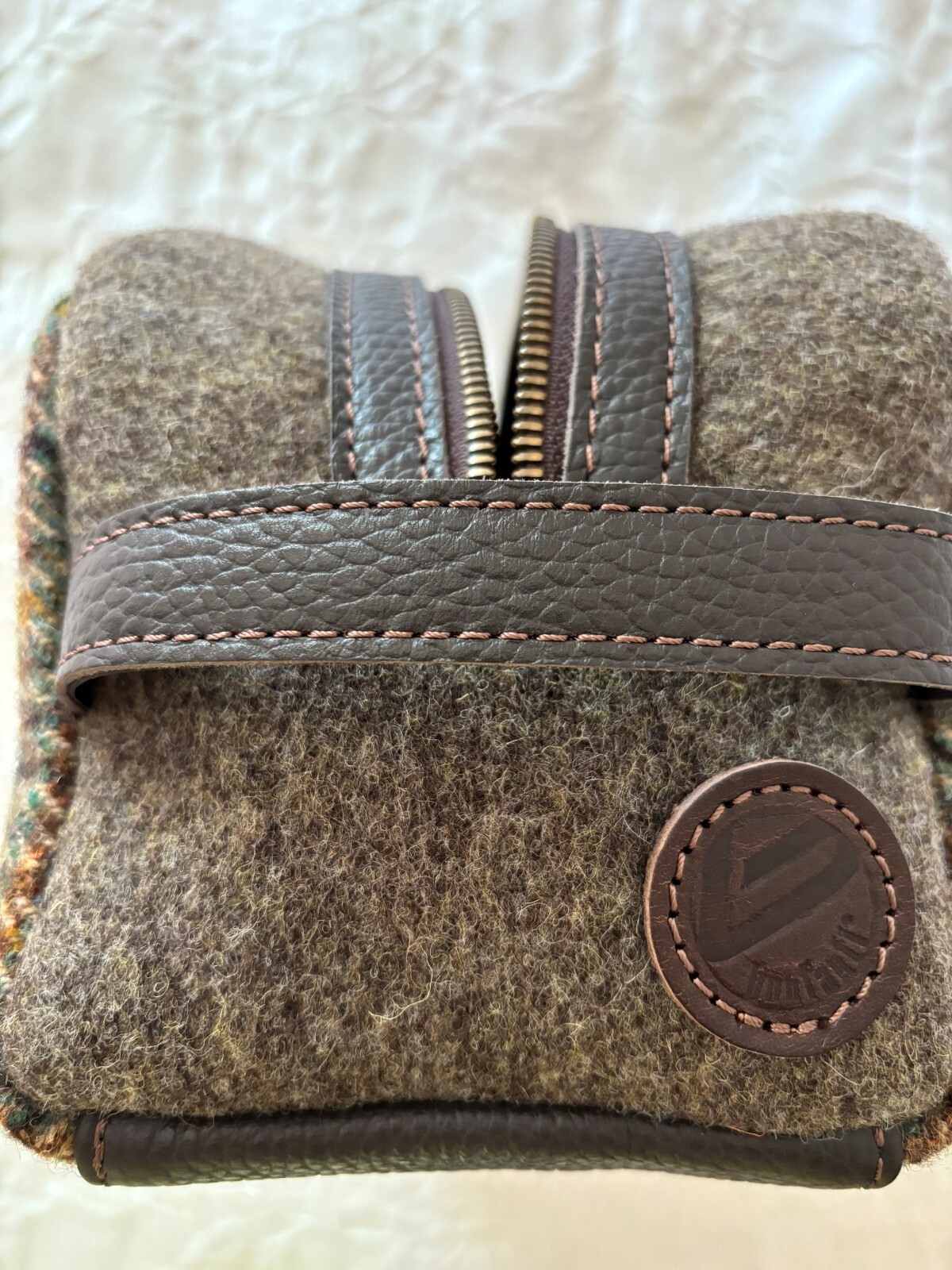 Bonfanti Borse Men’s Wool / Leather Zipper Accessories Bag NWT Green/Brown