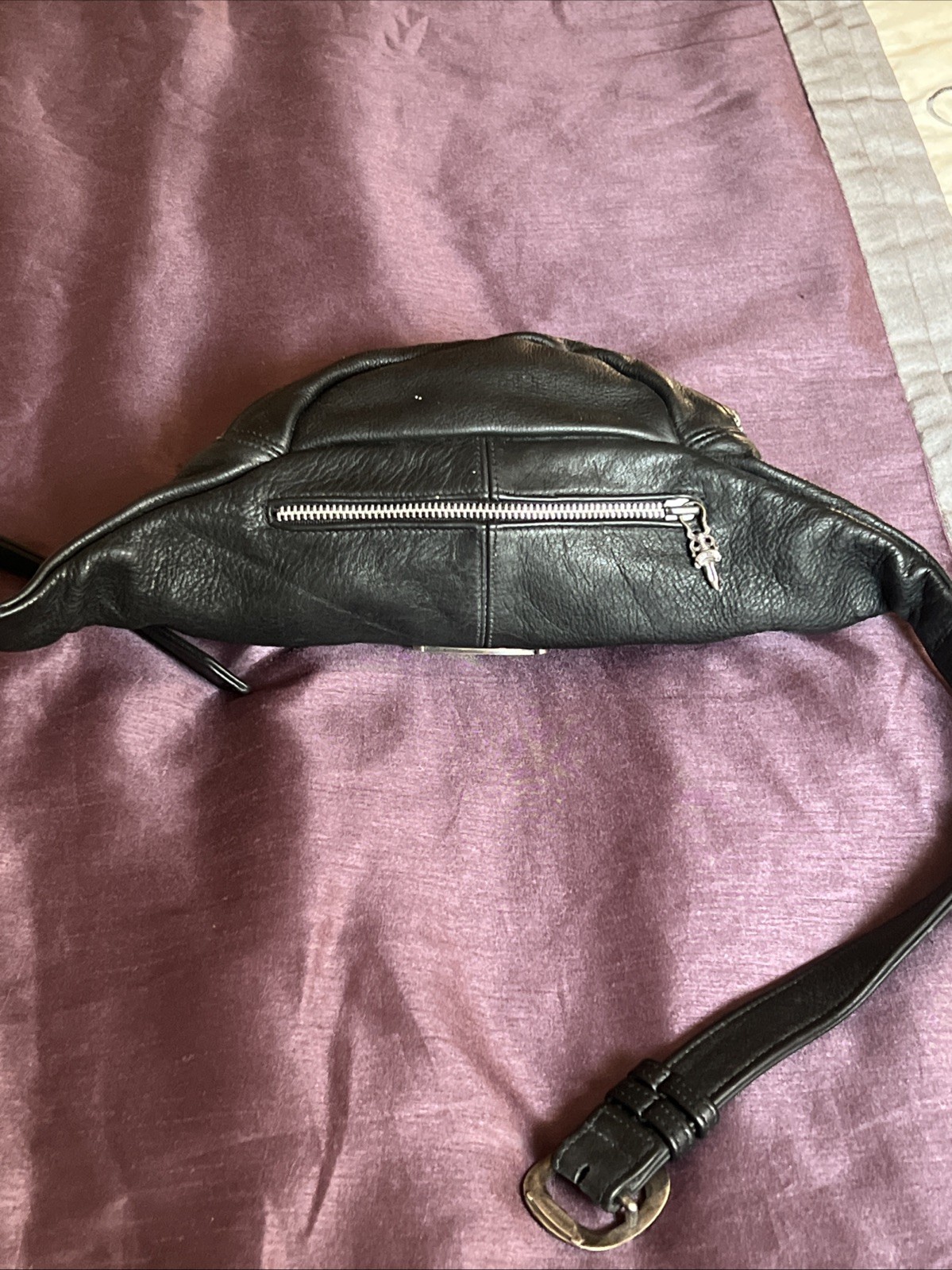 CHROME HEARTS Plain Snut Pack Body Bag Sterling leather unisex black