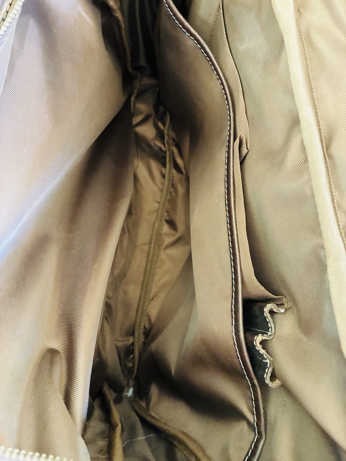 Kodiak Pilot Buffalo Leather Carry On 2 Compartment Bag w/ Shoulder Strap