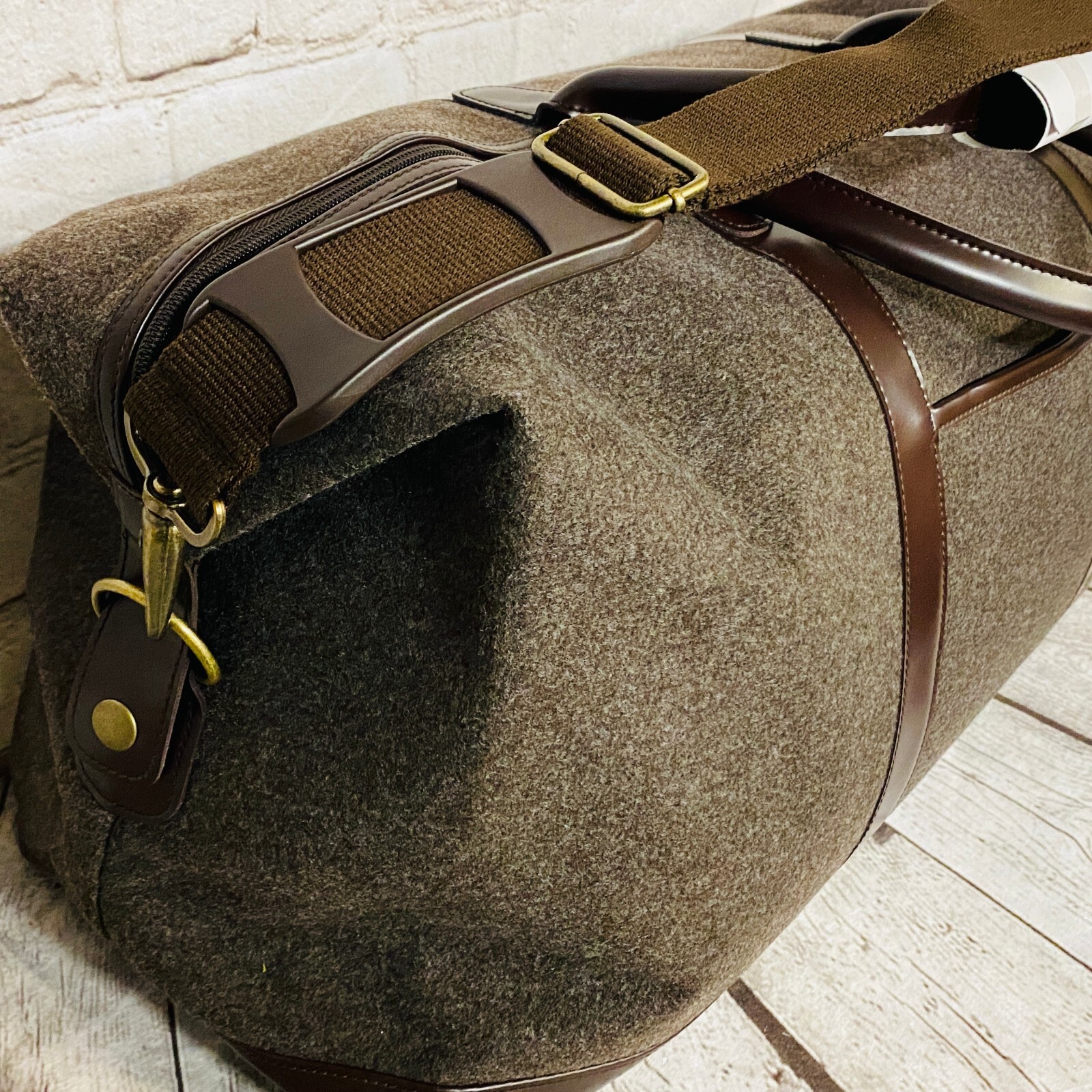 ARAMIS MEN SUEDE DUFFLE BAG BROWN – NEW