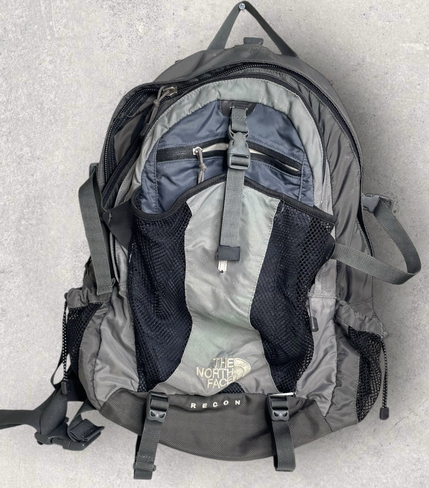 The North Face Recon Multifunctional Backpack Hiking Travel