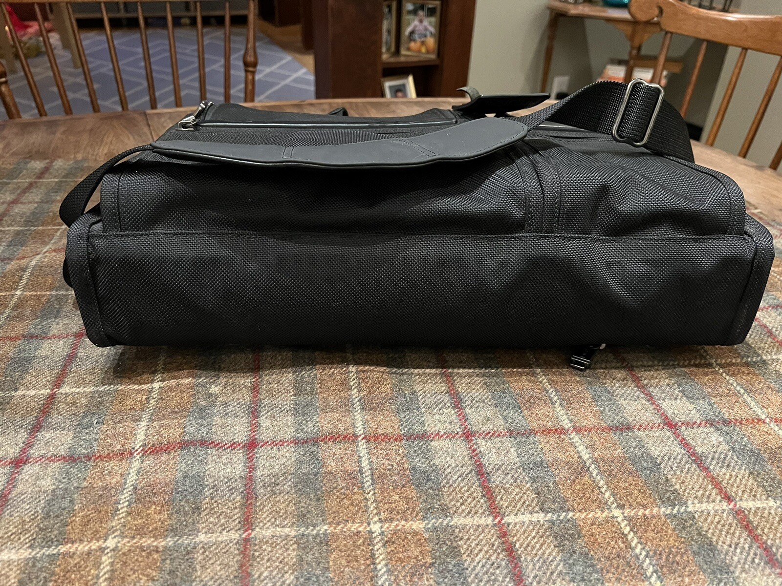 Tumi Nylon Briefcase Laptop Bag Messenger Black, Handles, Removable Strap