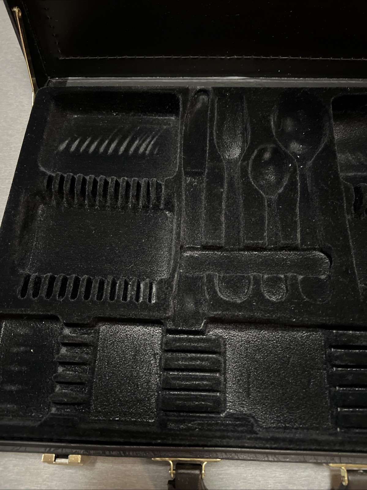 BESTECKE SOLINGEN Black (Case Only) Approx 18” x 13” x 4” Free Shipping