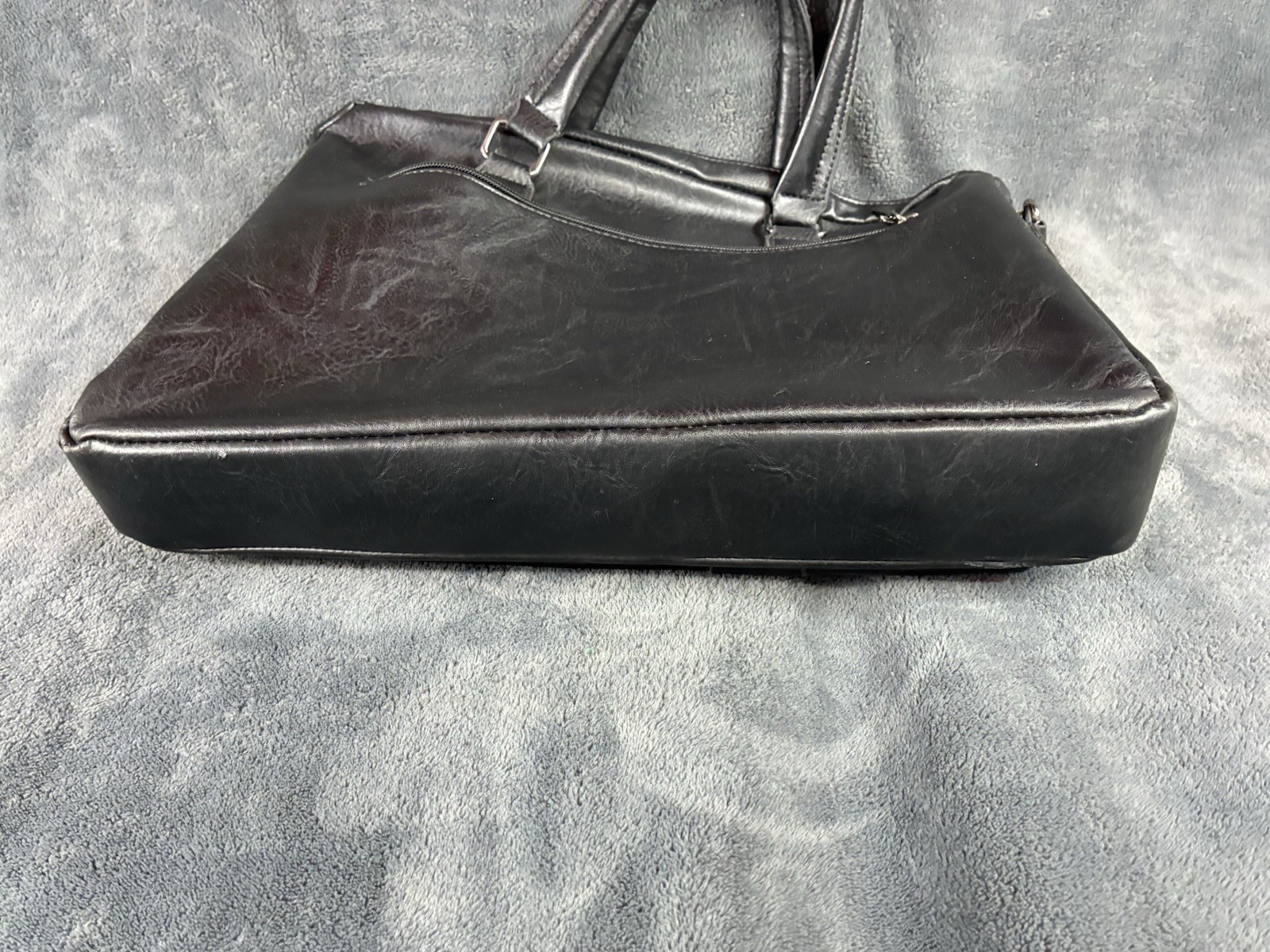 Jeep Buluo Leather Laptop Messenger Bag Briefcase Black 15″x11 No Strap