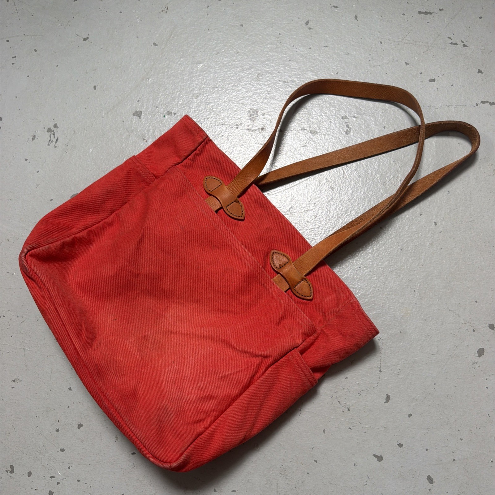 Filson Rugged Twill Canvas Tote Bag Leather Strap Travel Made USA MackRed RARE