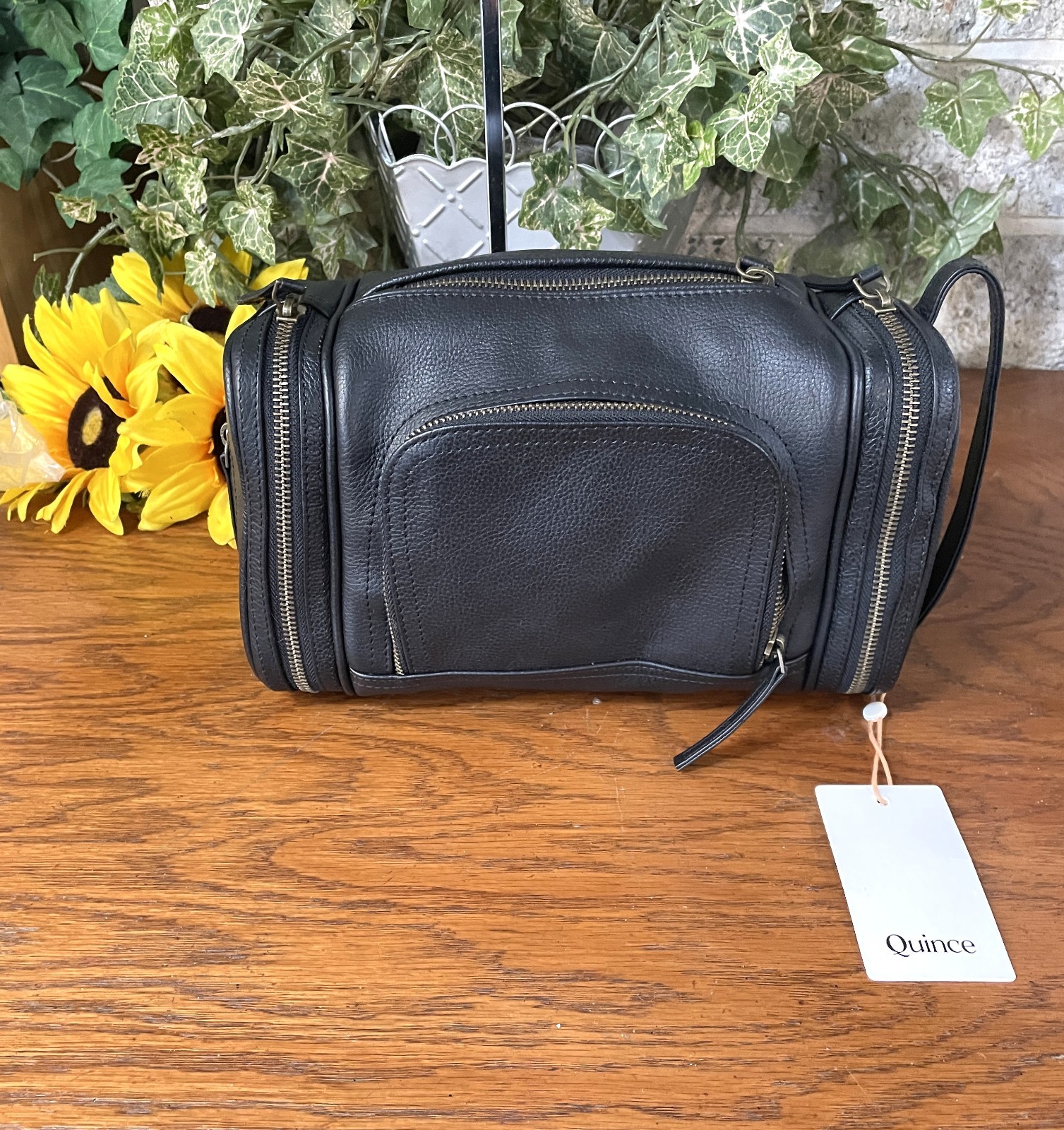 NWT QUINCE MEN’S NAPPA LEATHER TOILETRY HANGING ZIP AROUND TRAVEL BAG BLACK GD