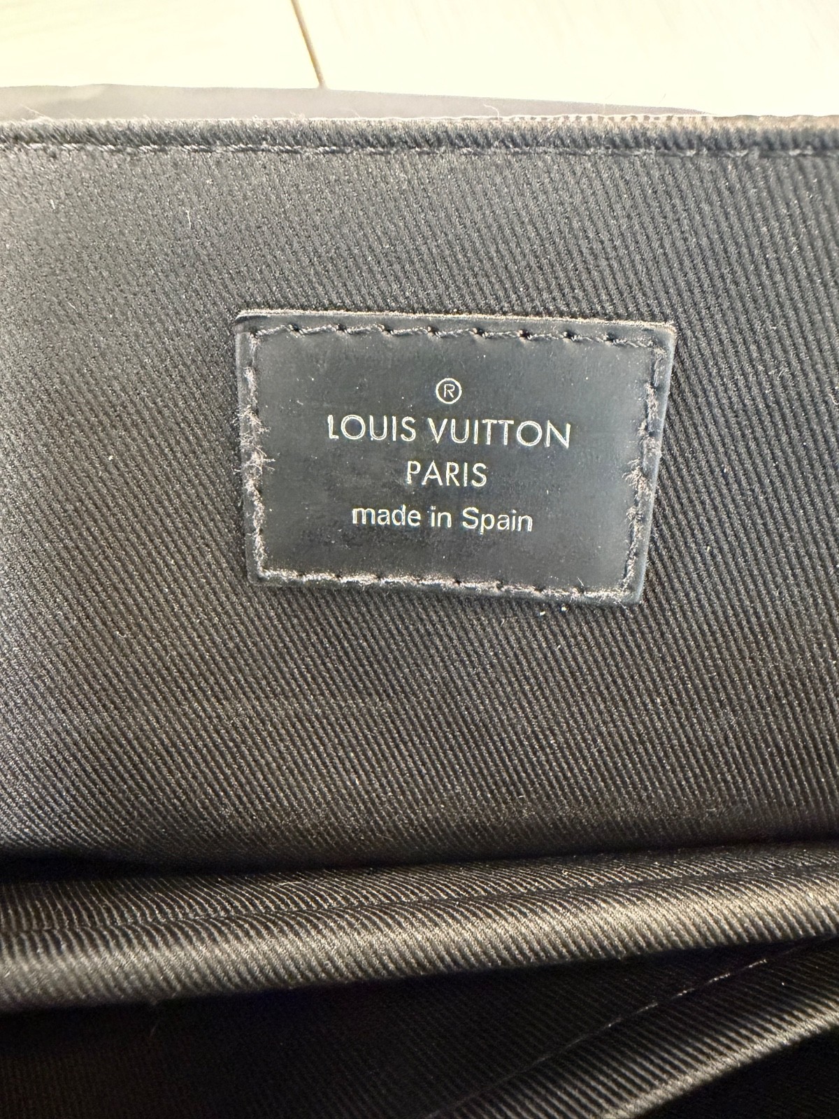 Louis Vuitton Daniel Messenger Bag GM Grey Canvas Damier Graphite
