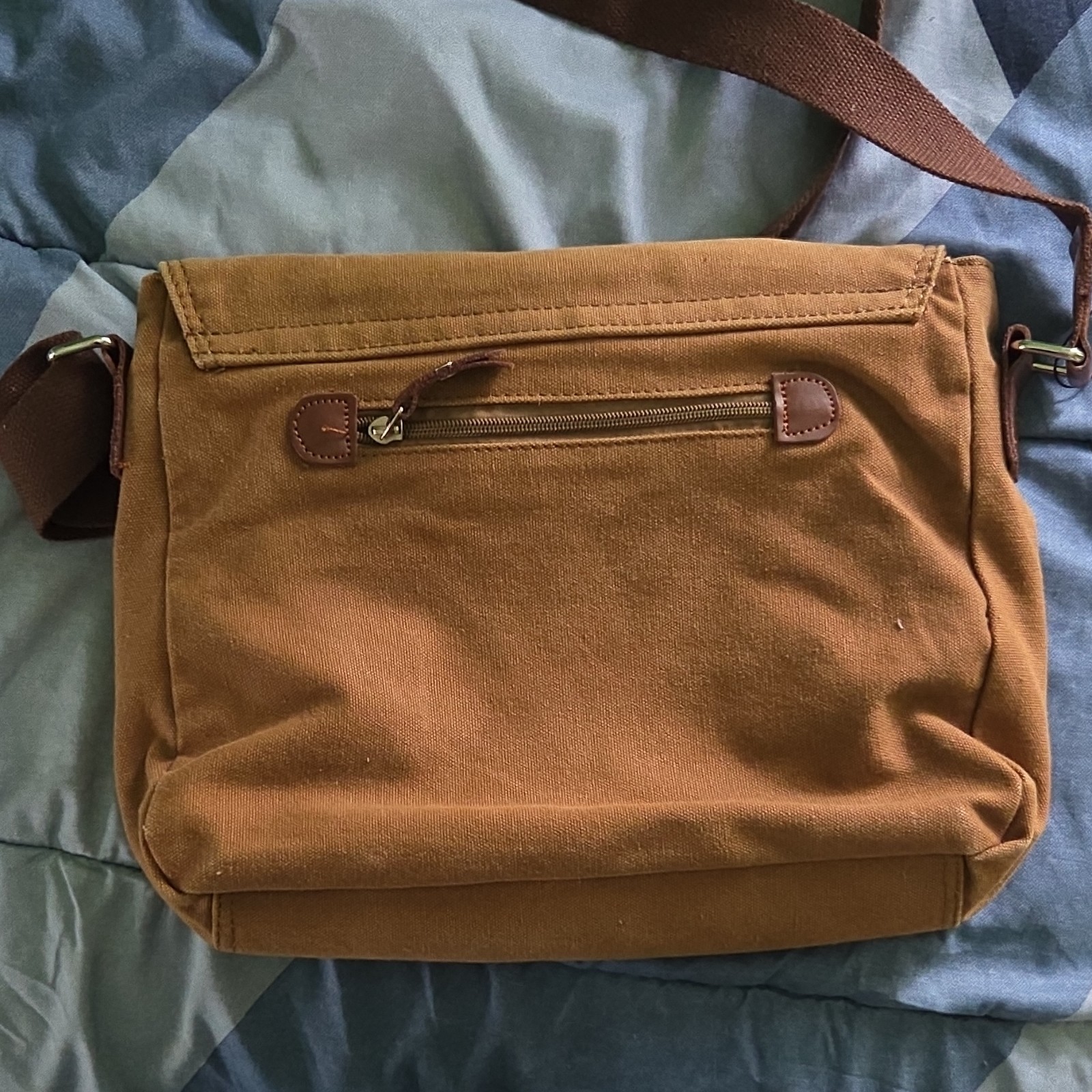 Augur Strauss & Co. Brown Messenger Bag Zip Hook & Loop Adjustable Strap