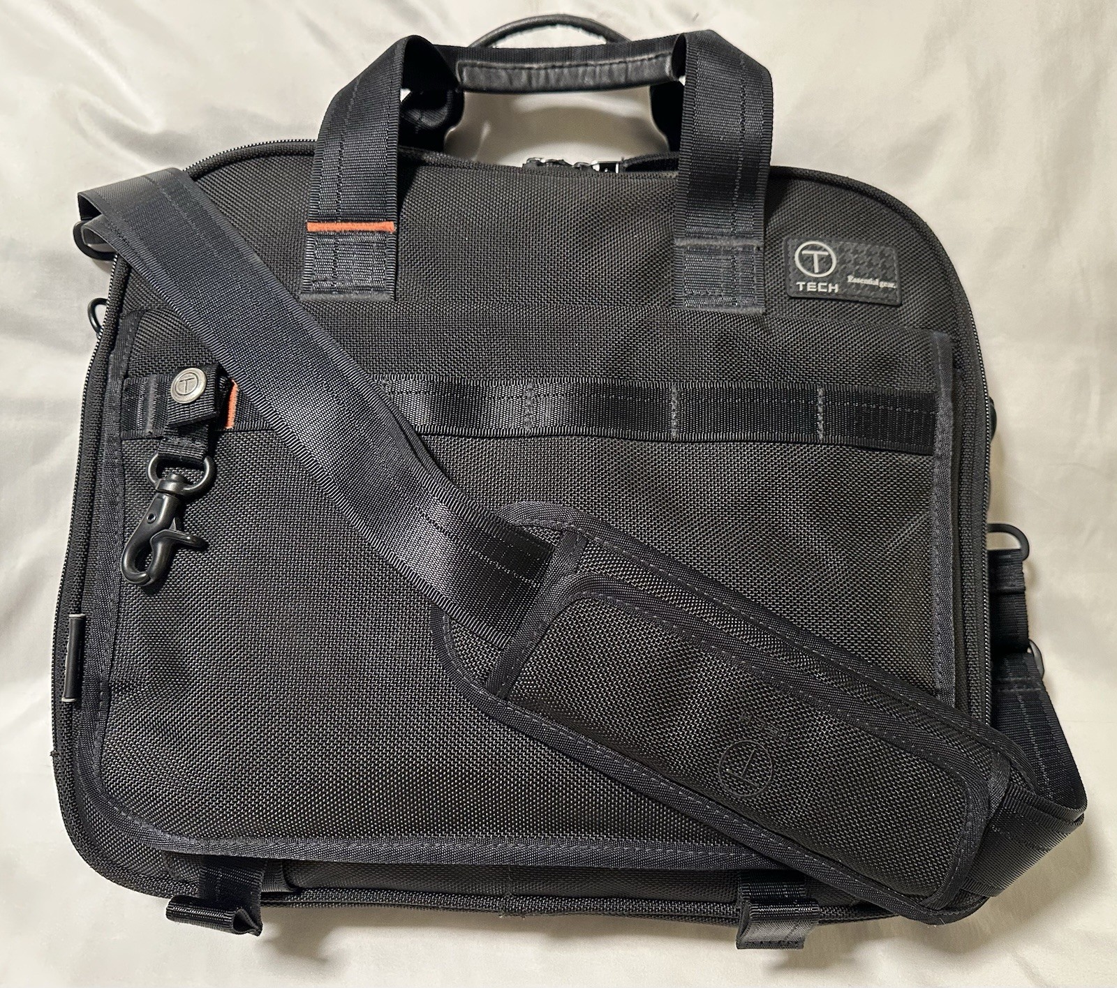 Tumi T-Tech Essential Gear Laptop / Breifcase,Messenger Bag Shoulder Strap