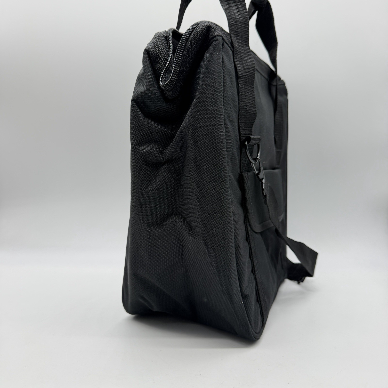 FREEMAN 13″ Heavy Duty padded toolbag with removable shoulder strap – Black